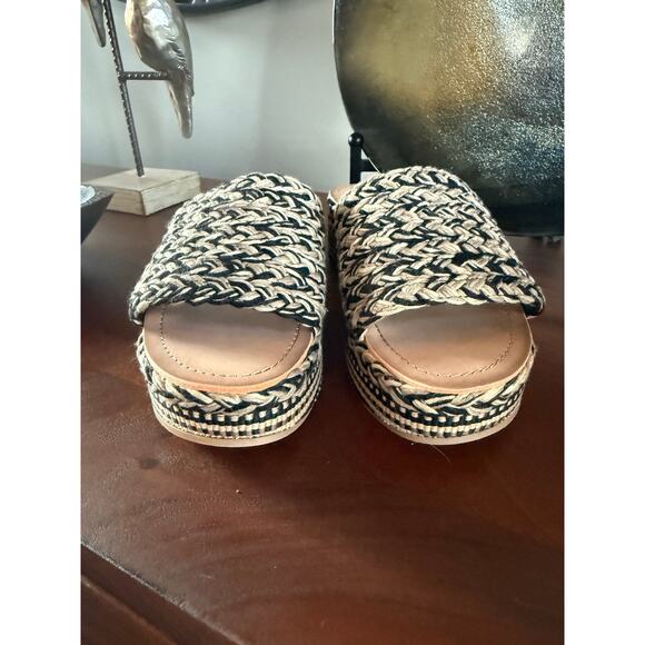 Dolce Vita Pazli Platform Wedges - Picture 6 of 8